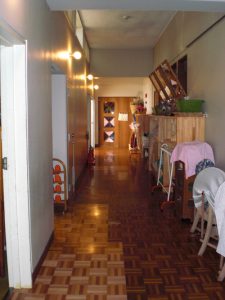 廊下を通って別のお部屋へ